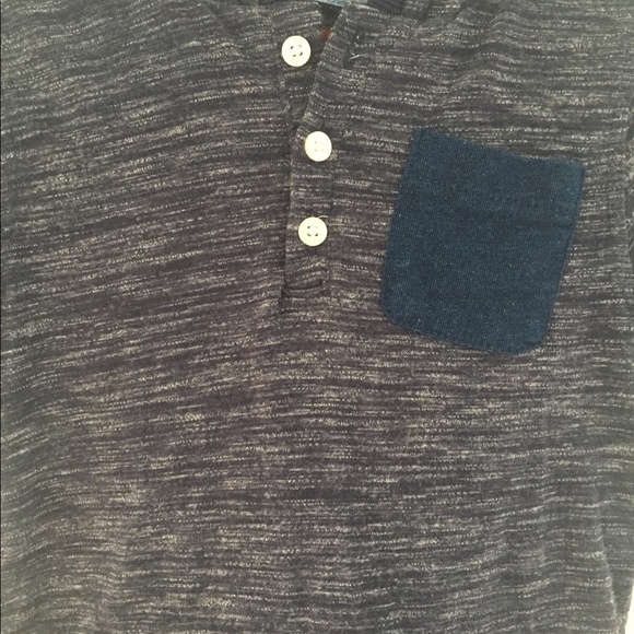 Shirt with hoodie - Picture 2 of 4